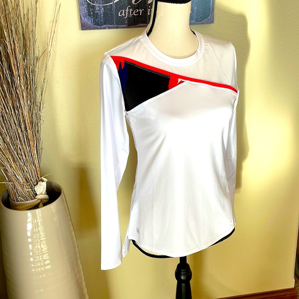 TAIL Workout Long Sleeve Light Block Color Top Size Small
